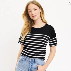 Loft Relaxed Fit Cropped Black and White Striped T-shirt XS